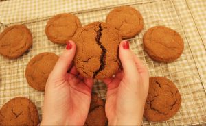 ginger molasses cookies on cooling rack