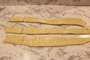 cut out puff pastry
